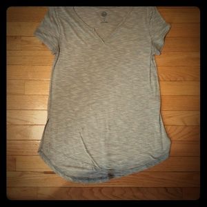 V-neck tshirt